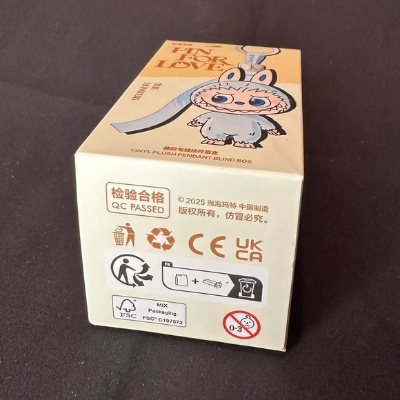 ๐๐ Pop Mart THE MONSTERS Love Series Blind Box - Picture 5 of 5